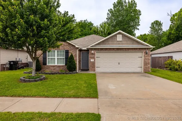 14826 S Hudson Avenue, Bixby, OK 74008