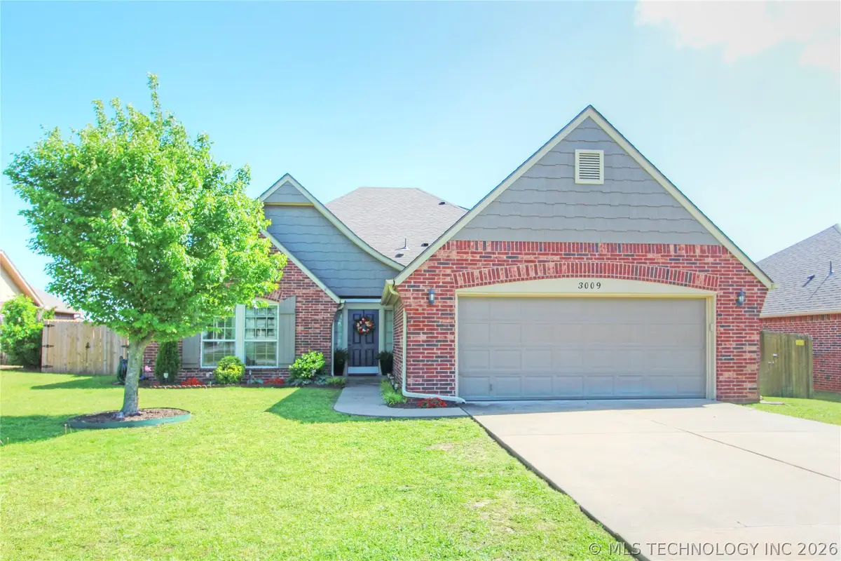 3009 Lincoln Road, Bartlesville, OK 74006 - #1