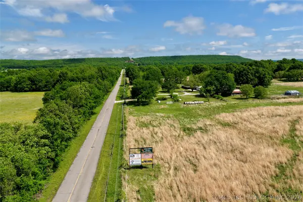 3 Texanna Road, Checotah, OK 74432