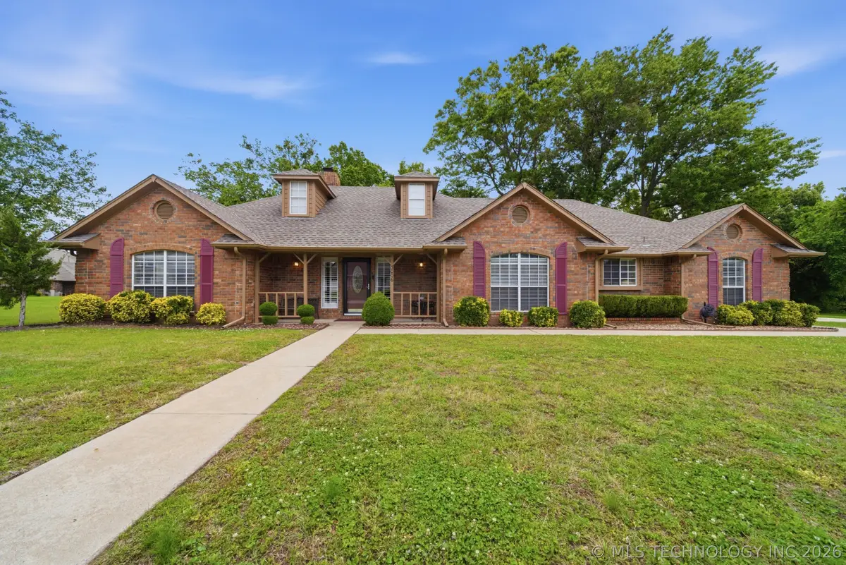 3006 N Country Club Road, Muskogee, OK 74403 - #1