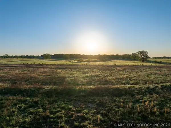 7 N 300 Road, Okmulgee, OK 74447