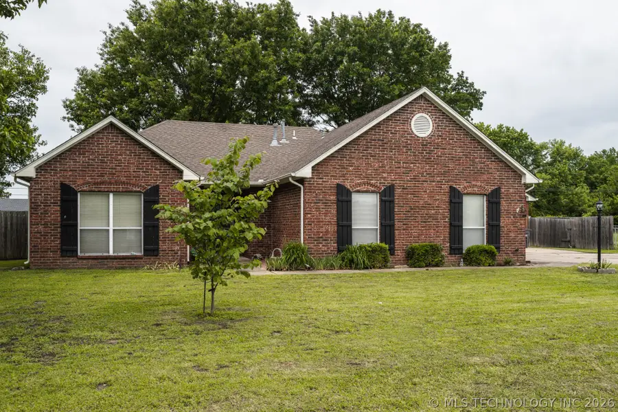 25296 S Valley Drive, Claremore, OK 74019 - #3