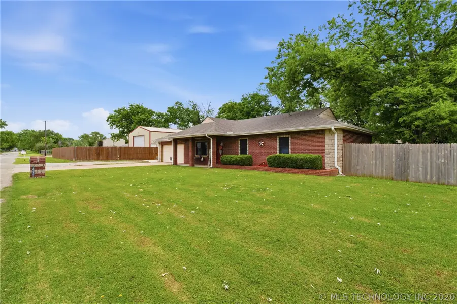 16630 E Newton Place, Tulsa, OK 74116 - #2