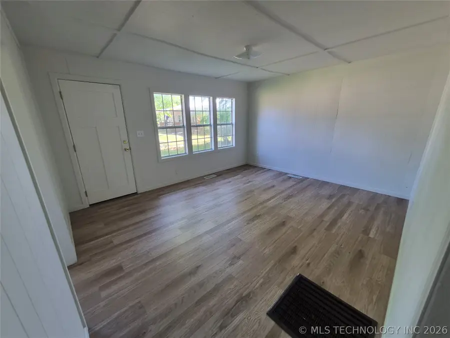422 S Locke Street, Pryor, OK 74361 - #2