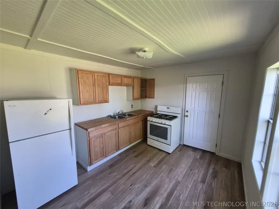 422 S Locke Street, Pryor, OK 74361 - #3