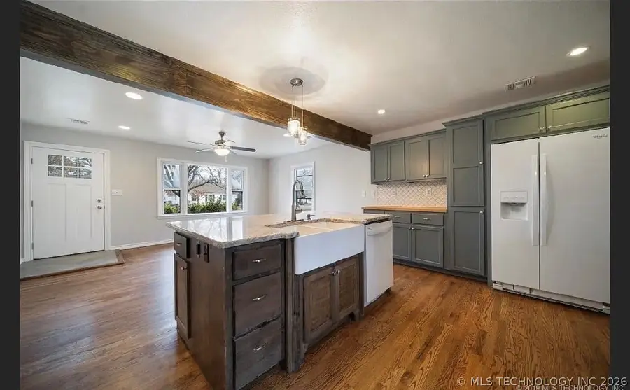 302 E 12th Street, Claremore, OK 74017 - #3