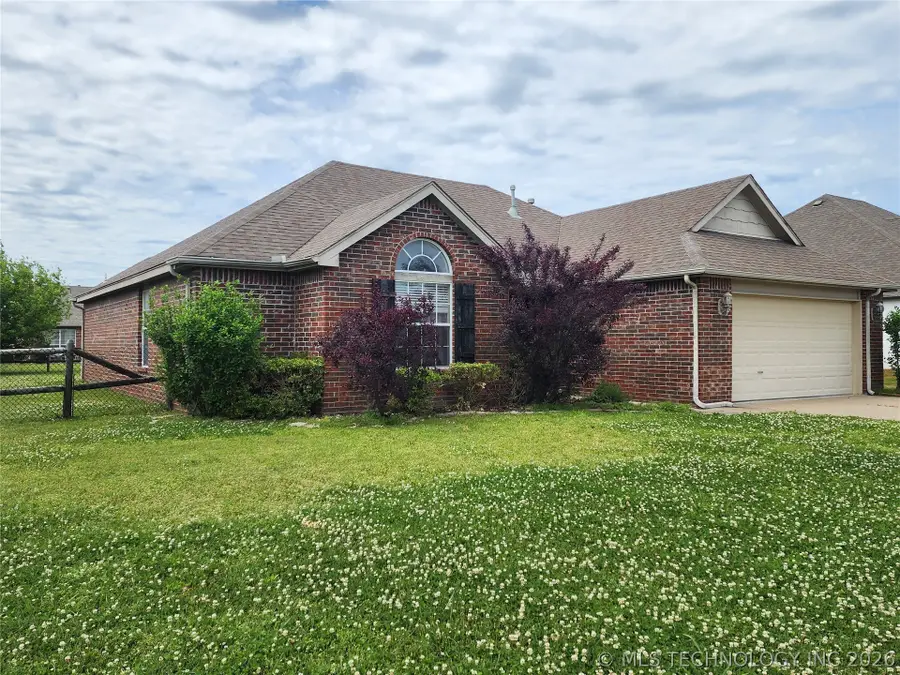 8908 N 153rd East Avenue, Owasso, OK 74055 - #2