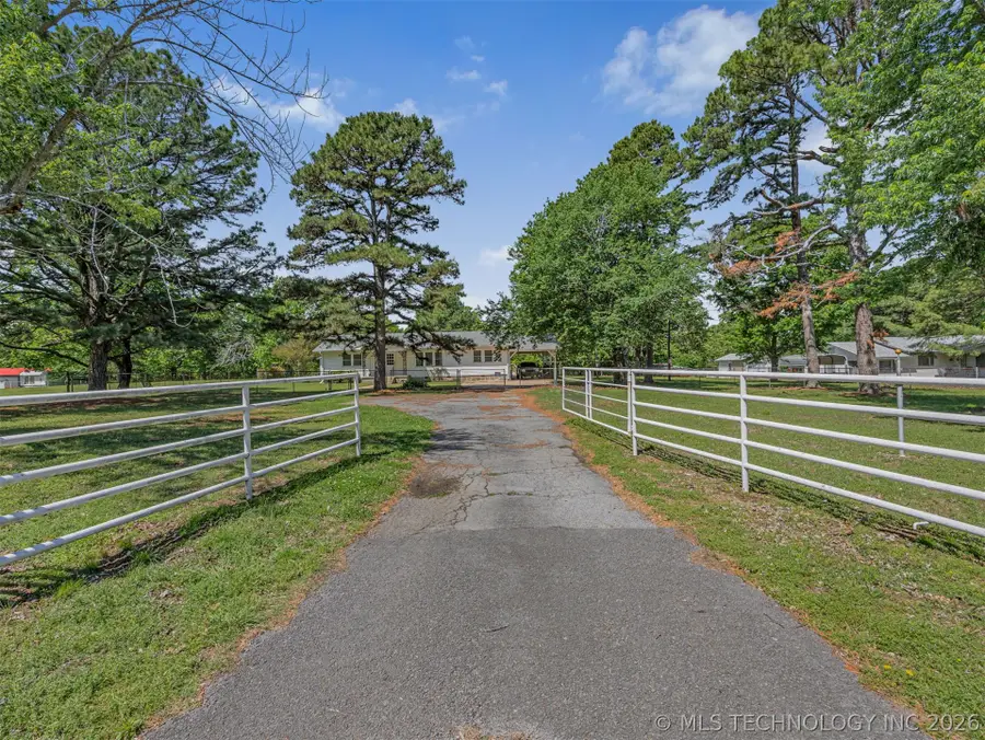 15083 State Highway 82, Tahlequah, OK 74464 - #2