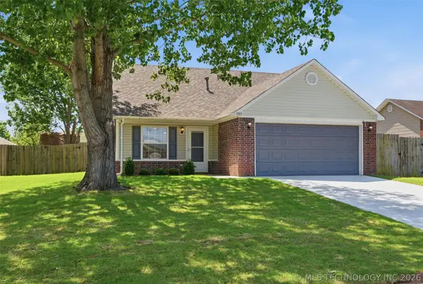 1005 W 23rd Street, Claremore, OK 74017