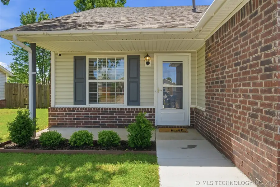 1005 W 23rd Street, Claremore, OK 74017 - #3