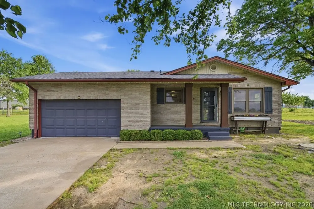 11165 E 530 Road, Claremore, OK 74019 - #1