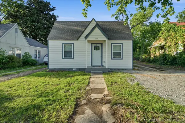 220 W Seneca Street, Tahlequah, OK 74464