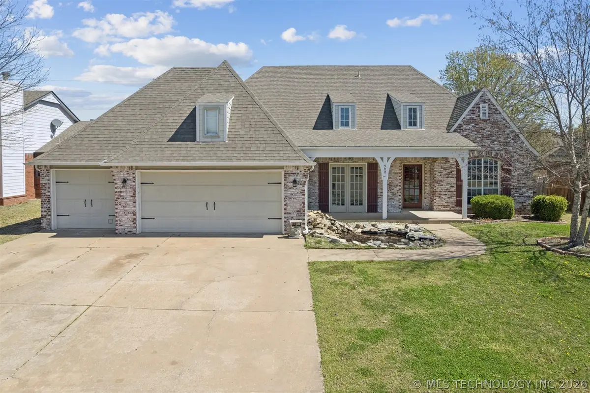 9001 N 137th Street, Owasso, OK 74055 - #1