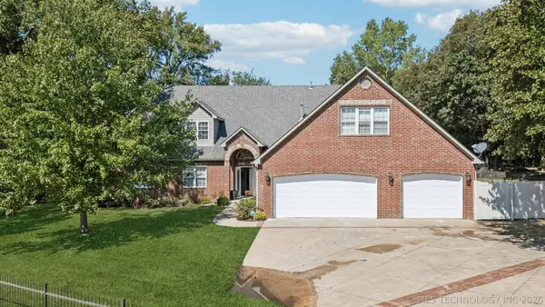 13606 S 261st East Avenue, Coweta, OK 74429
