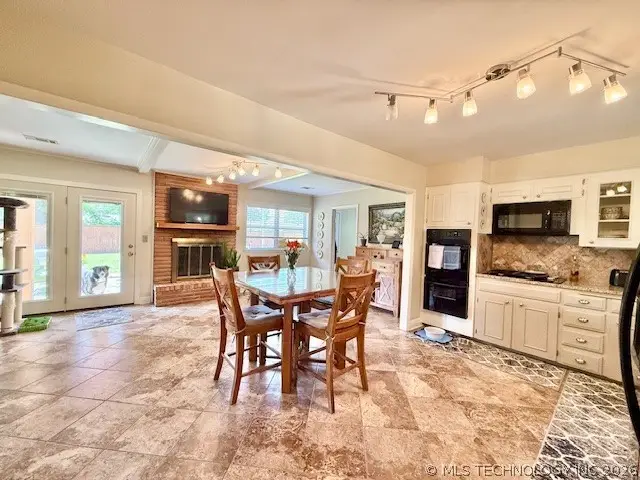8556 E 32nd Street, Tulsa, OK 74145 - #3