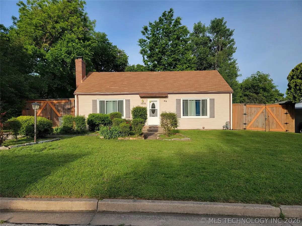 1233 S Allegheny Avenue, Tulsa, OK 74112 - #1