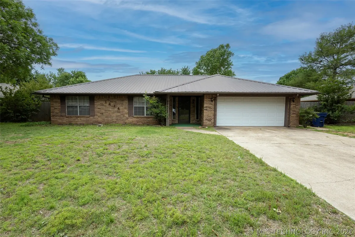 1914 Windsor Drive, Duncan, OK 73533 - #1