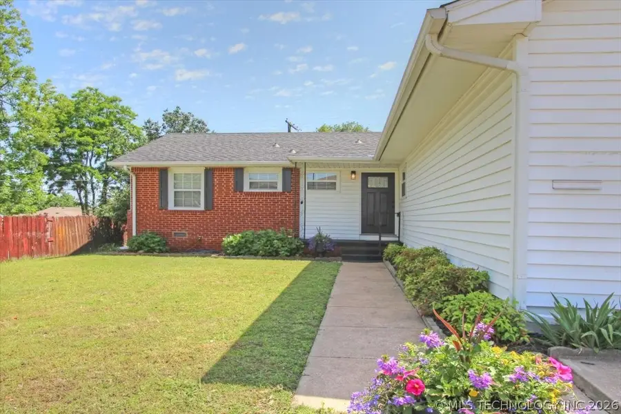 6112 E 21st Street, Tulsa, OK 74114 - #3