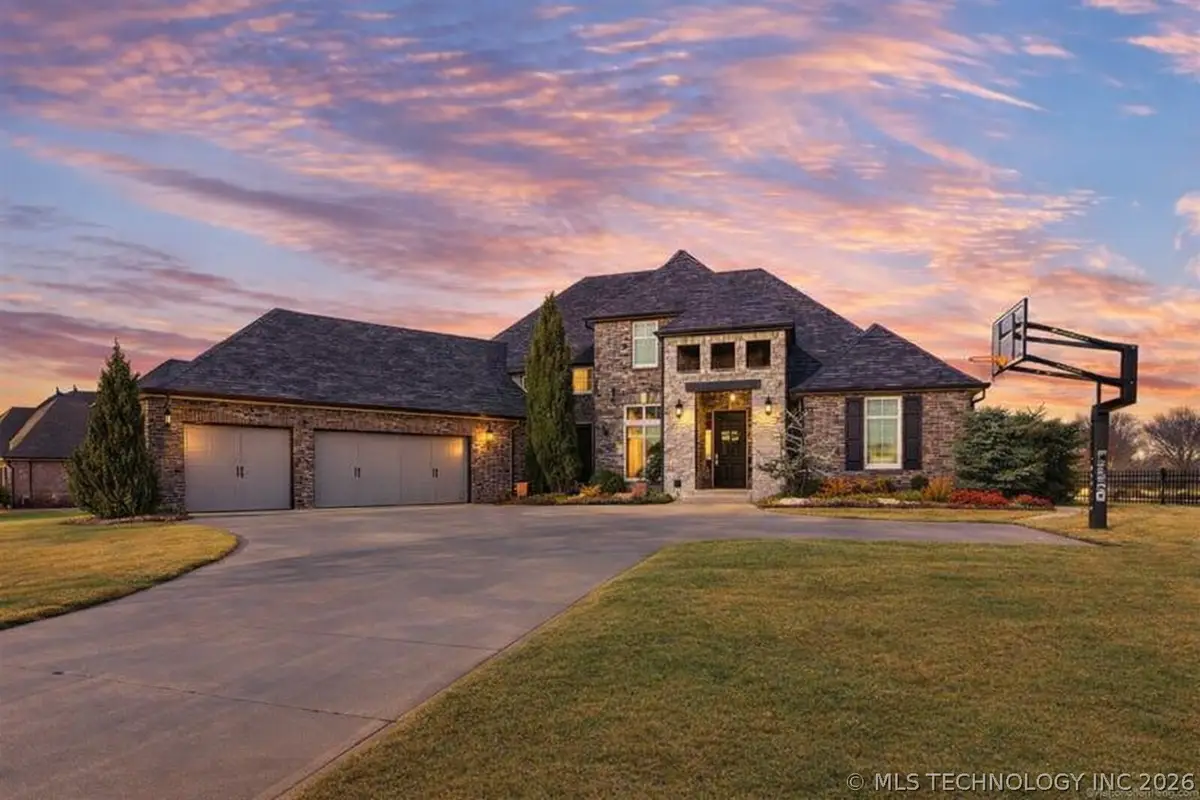 19063 E Twin Creeks Drive, Owasso, OK 74055 - #1