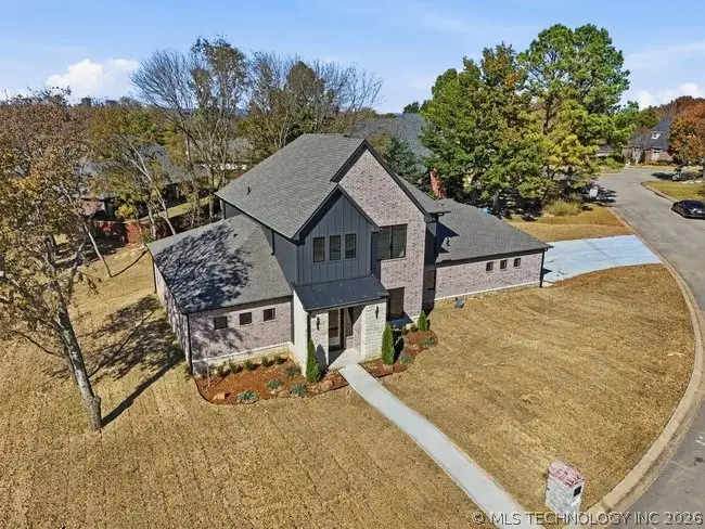 1937 S Surrey Court, Bartlesville, OK 74006 - #3