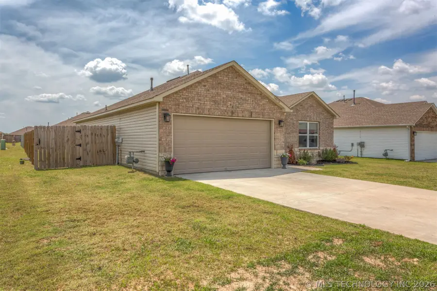 14832 E 38th Street S, Tulsa, OK 74134 - #2