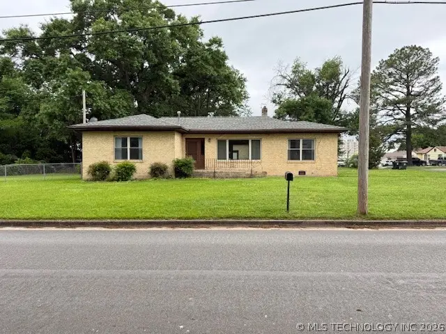 301 S 30th Street, Muskogee, OK 74401 - #1