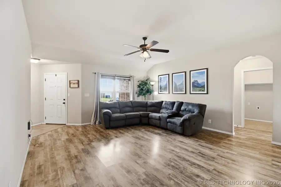 2709 W Charlotte Street, Broken Arrow, OK 74011 - #3