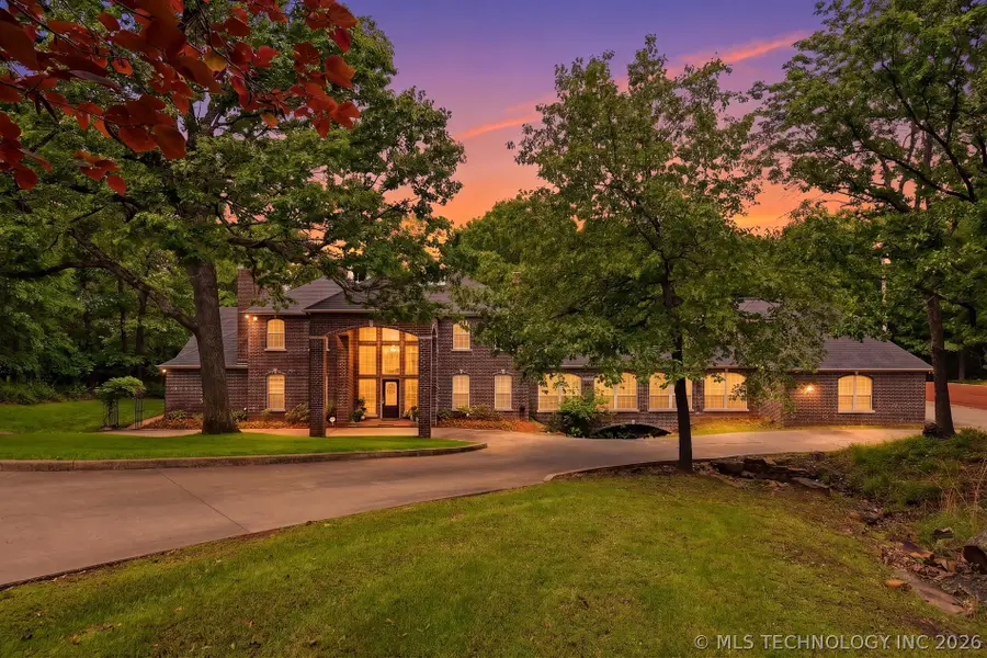 1402 N Birch Avenue, Sand Springs, OK 74063 - #2