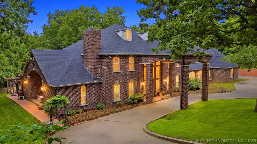 1402 N Birch Avenue, Sand Springs, OK 74063 - #3