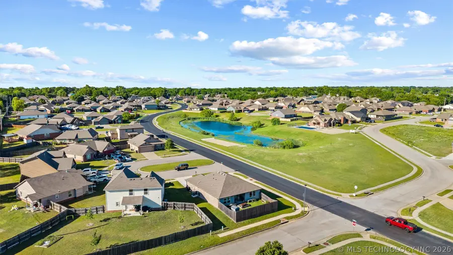 3013 Blake Circle, Bartlesville, OK 74006 - #2
