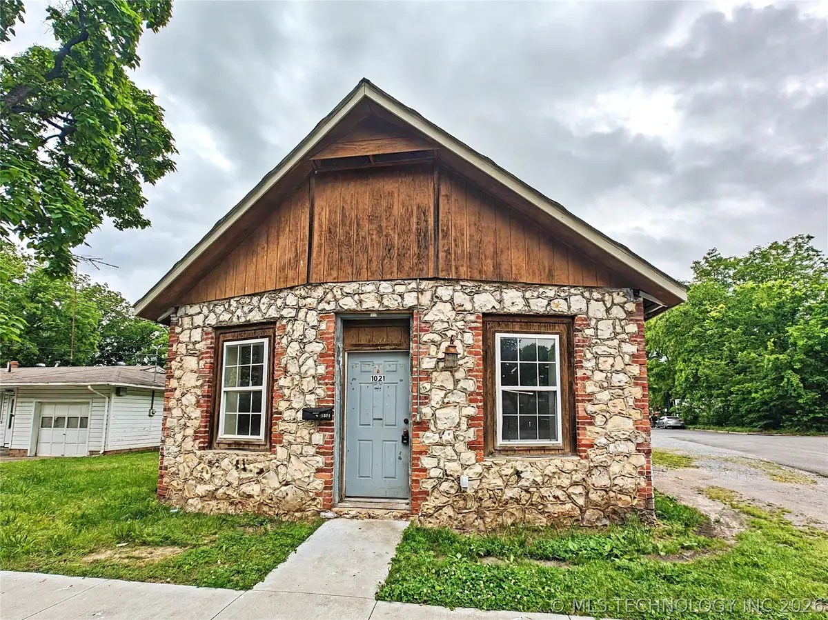 1021 N Vinita Avenue, Tahlequah, OK 74464 - #1