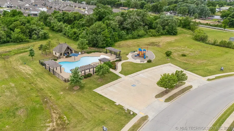 13010 E 124th Court N, Collinsville, OK 74021 - #2