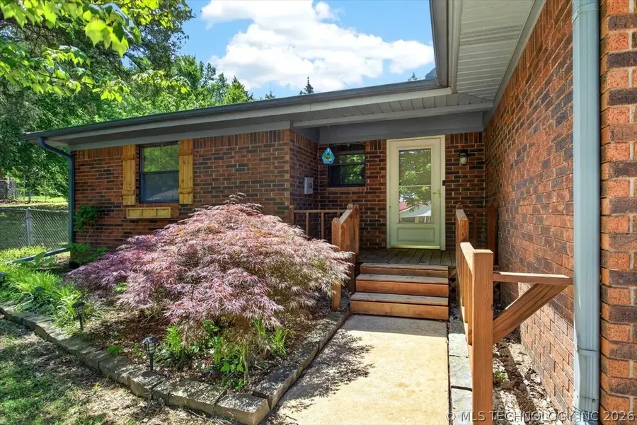 104 Trayce Street, Poteau, OK 74953 - #3