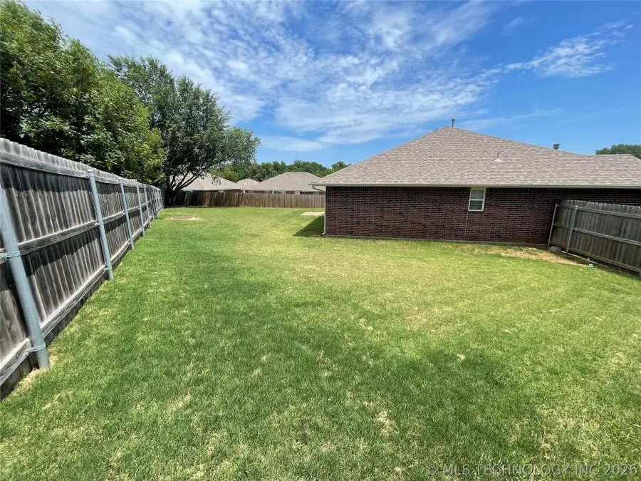 1705 Teakwood Circle, Norman, OK 73071 - #2