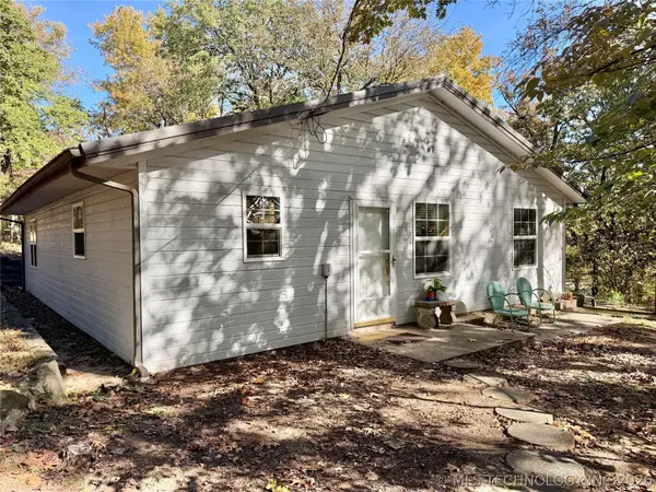 425671 E 1168 Road, Eufaula, OK 74432