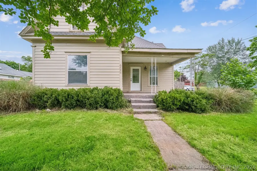 422 S Bristow Avenue, Coweta, OK 74429 - #2
