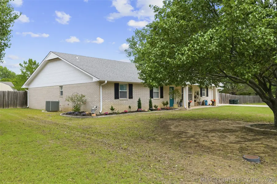 1012 Oak Drive, Sulphur, OK 73086 - #3