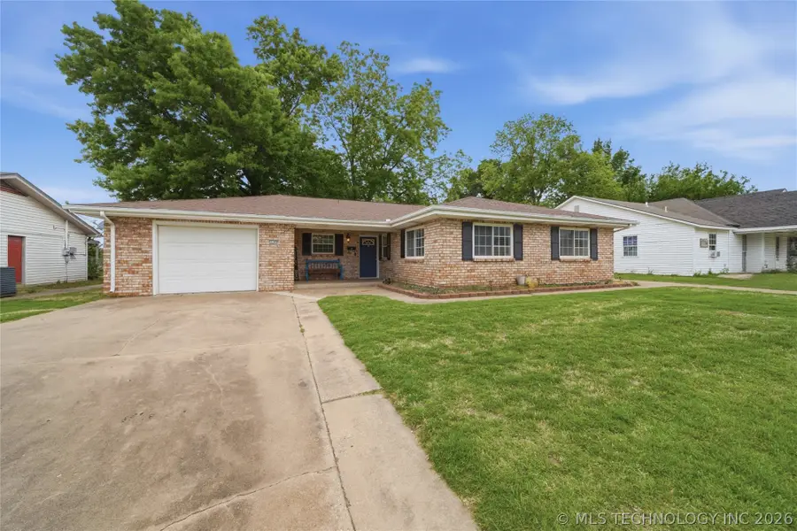 1309 E 13th Street, Okmulgee, OK 74447 - #3