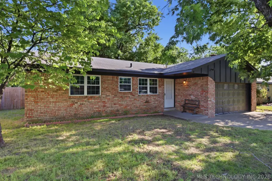 216 E J Street, Jenks, OK 74037 - #2