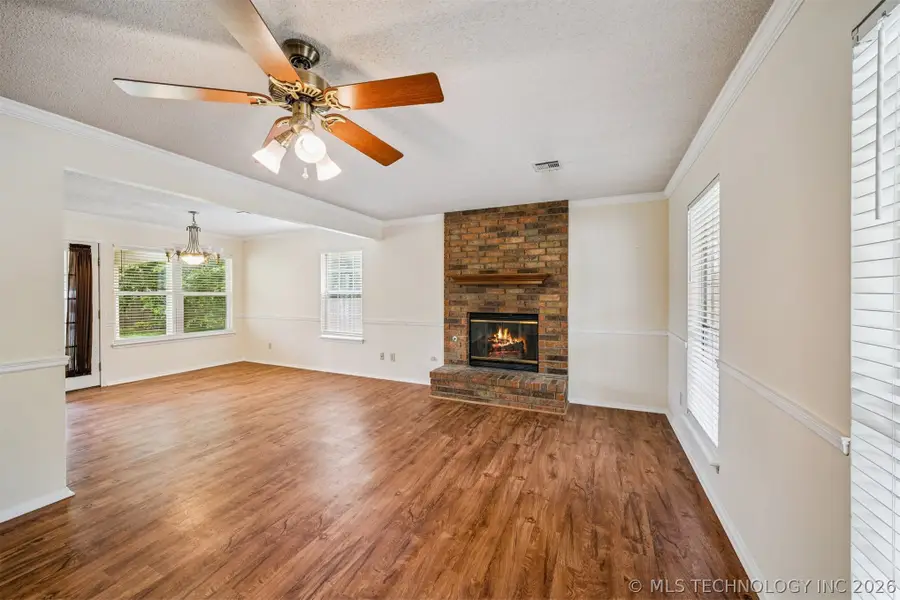 4929 S Poplar Avenue, Broken Arrow, OK 74011 - #2