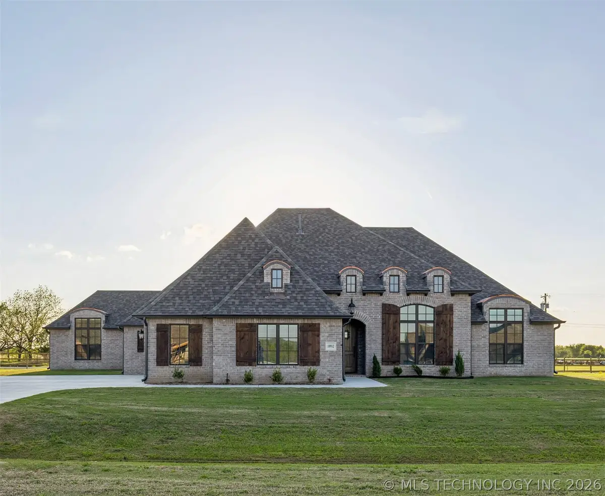 10912 N 81st East Place, Owasso, OK 74055 - #1