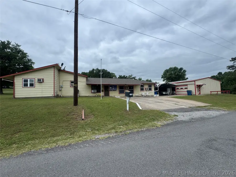 101 N 3rd Street, Hartshorne, OK 74547 - #3