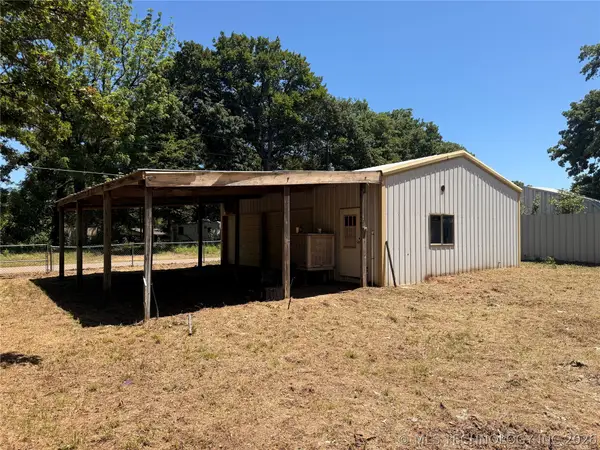 83 Persimmon Street, Cartwright, OK 74731