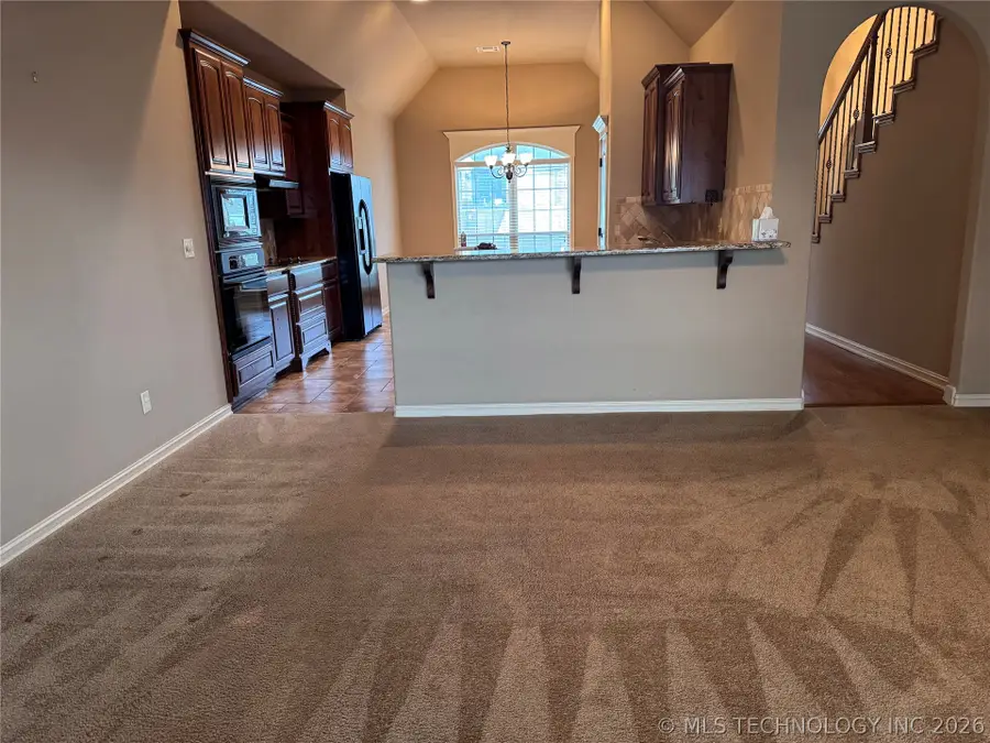 810 S Tallchief Avenue, Skiatook, OK 74070 - #2