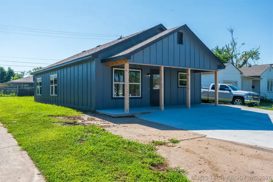 2218 S Osage Avenue, Bartlesville, OK 74003 - #3