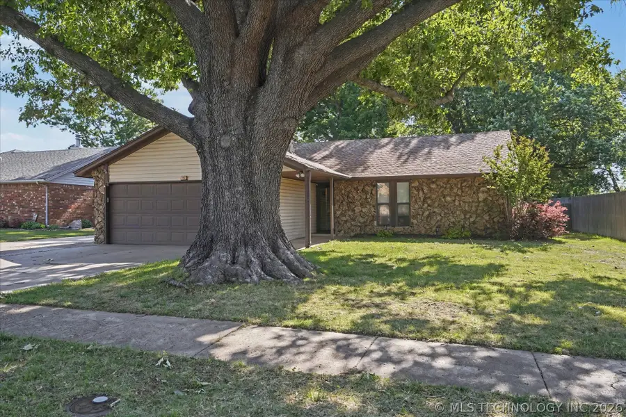 5713 S Birch Avenue, Broken Arrow, OK 74011 - #2