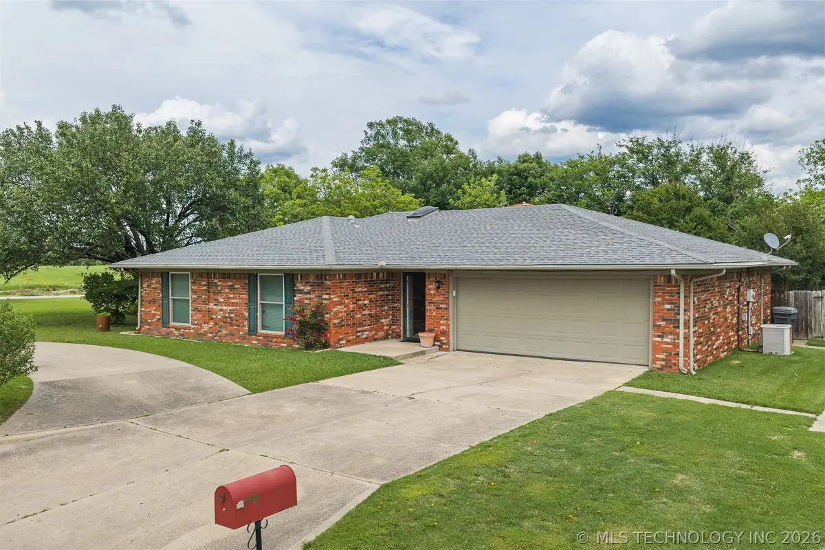1726 Downing Street, Ardmore, OK 73401 - #1