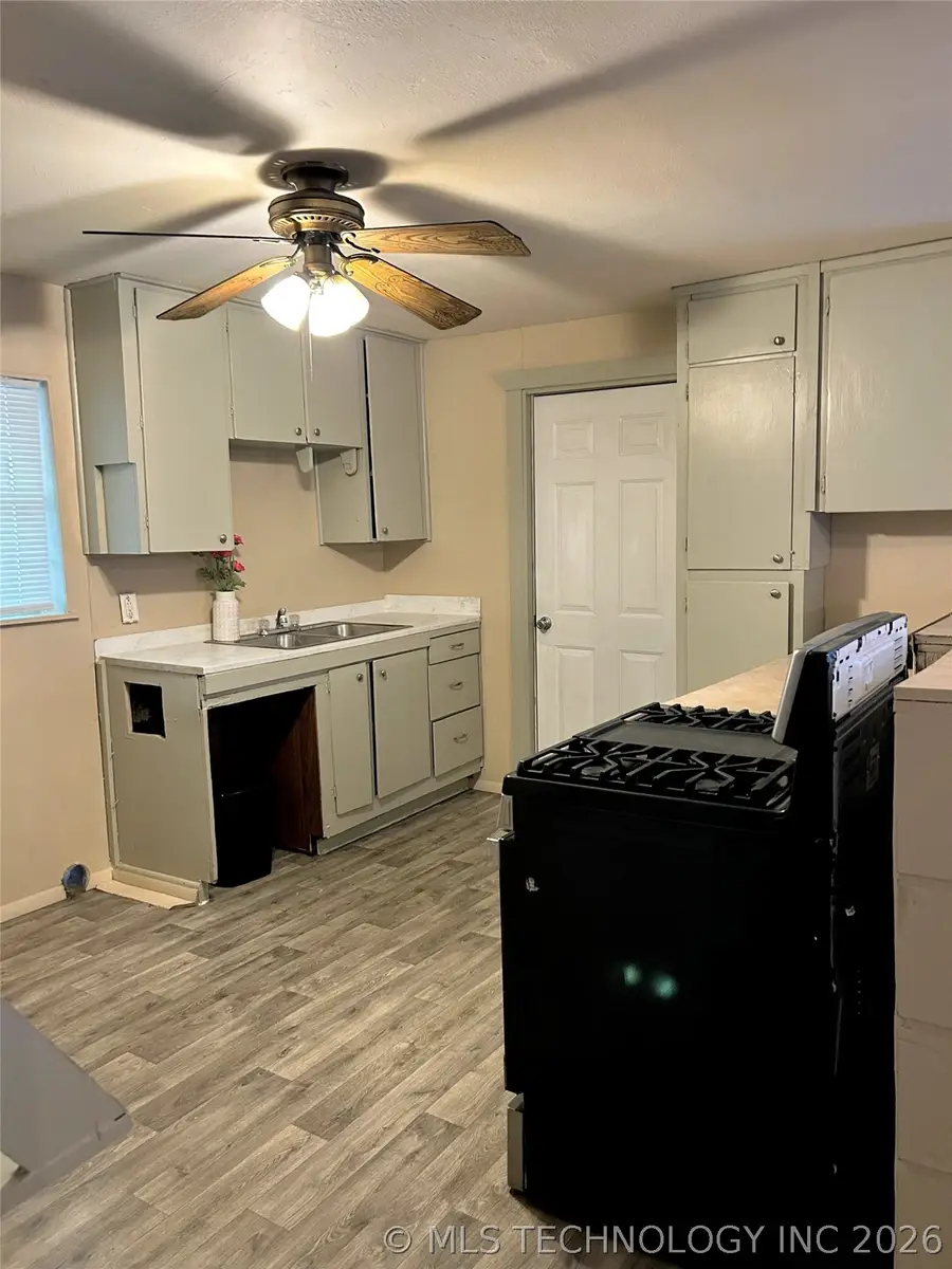 15 N Street Nw, Ardmore, OK 73401 - #2