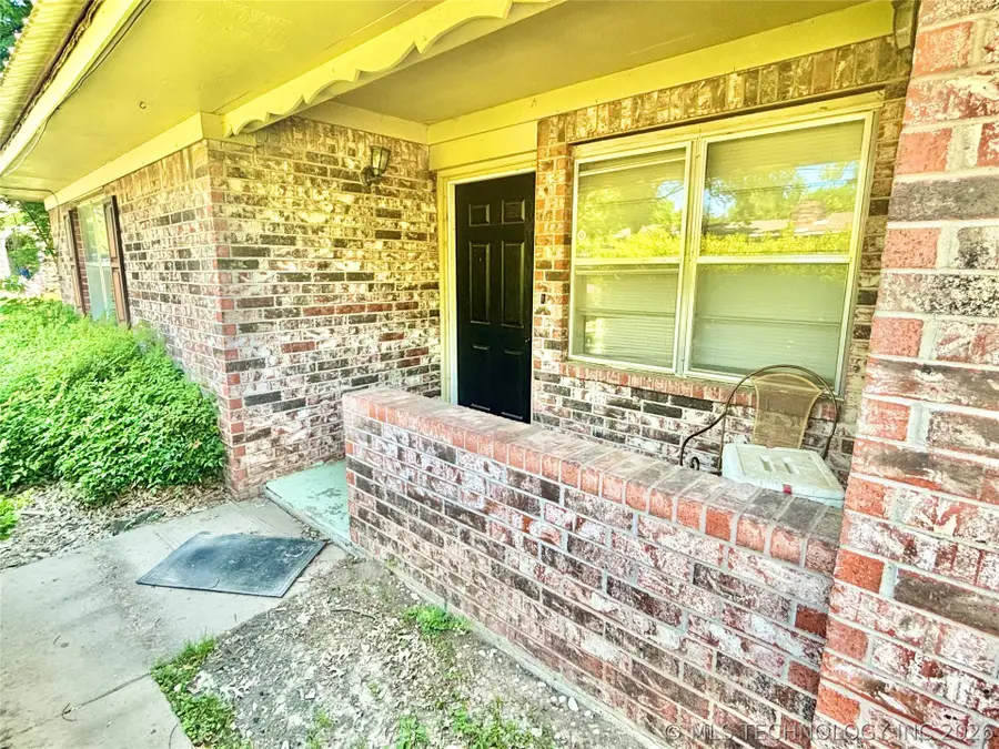 904 N Broadway Street, Stigler, OK 74462 - #2