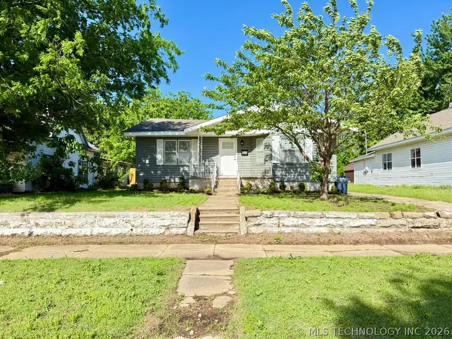 424 N Market Avenue, Shawnee, OK 74801 - #2